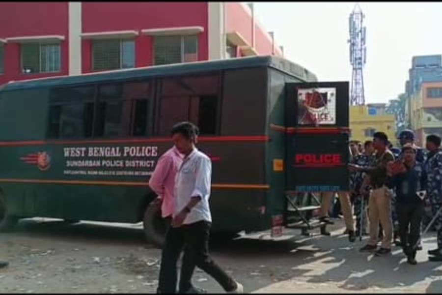 Total 45 arrested in violence in diamond harbour
