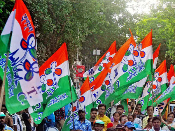 several supporters of Trinamool workers injured