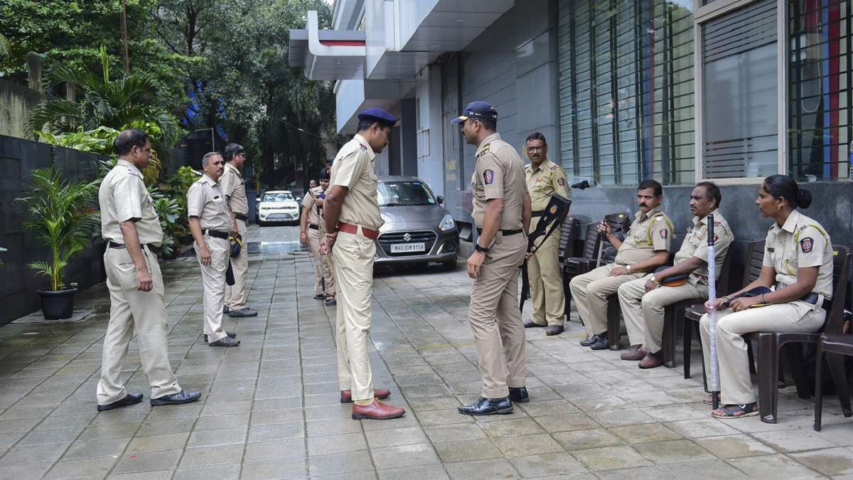 Police on alert in Mumbai after receiving terror attack