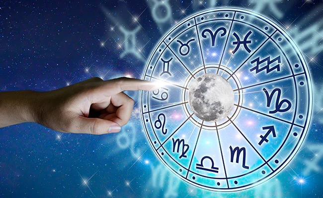 Horoscope (Symbolic Picture)