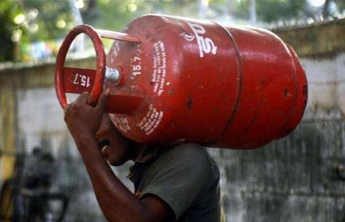 Reduction of gas price in country (Symbolic Picture)