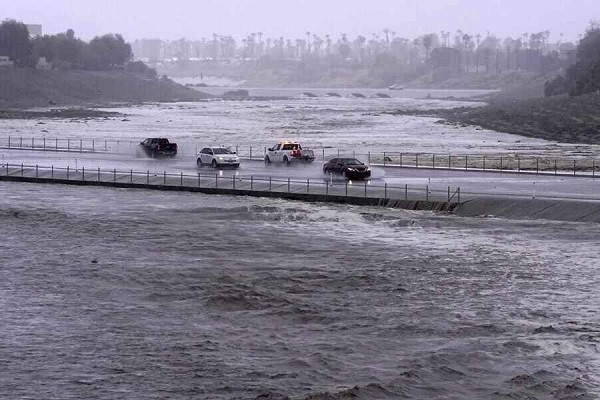 The fury of the hurricane! Earthquake-stricken California