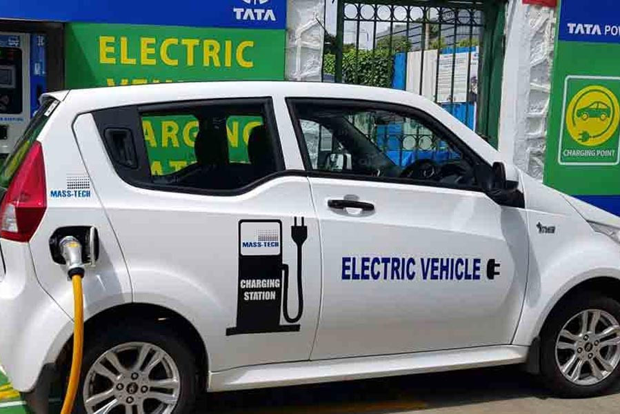 Electric vehicles (File picture)