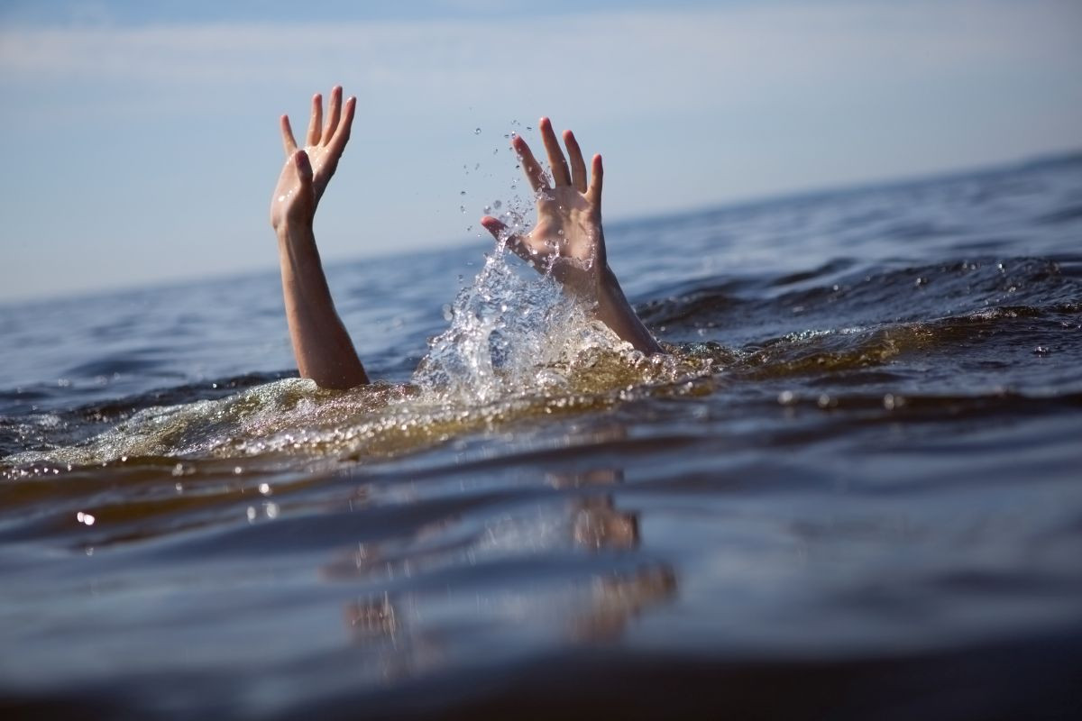 Youth drowned  in Dimond Harbor (Symbolic Picture)