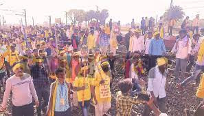 trains cancelled as protest by Kurmi community