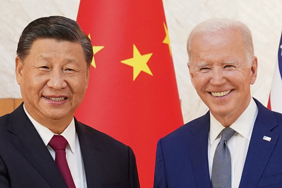 Chinese President Xi Jinping and US President Joe Biden at the G20 summit in Bali