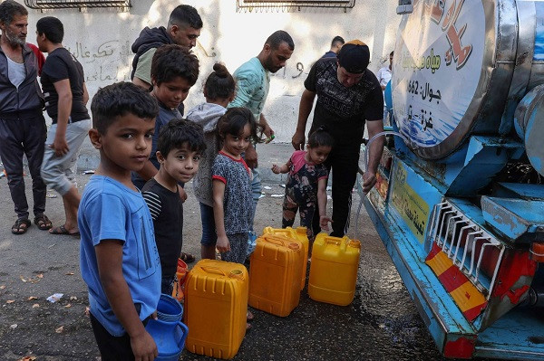 Food and water shortages are increasing in Gaza