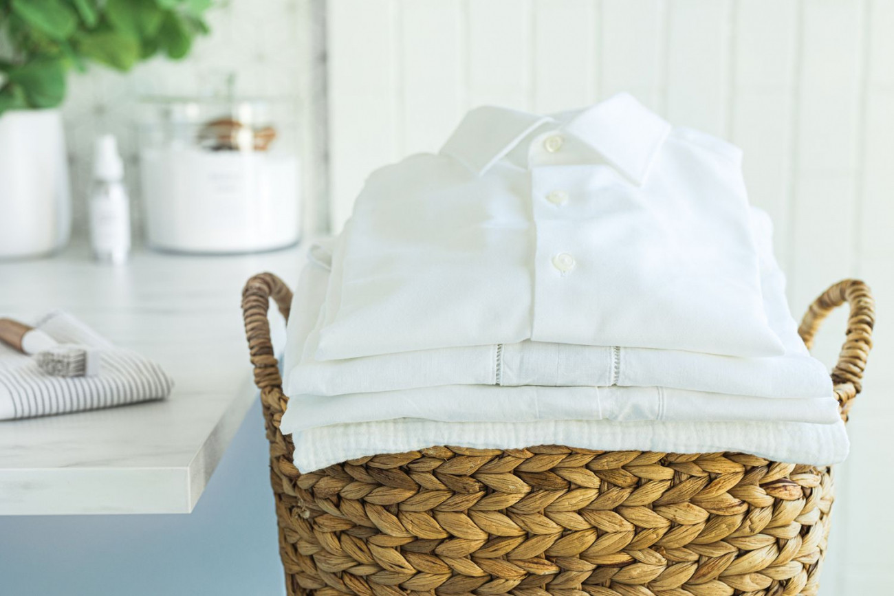 Washing Tips of White Colths (Symbolic Picture)