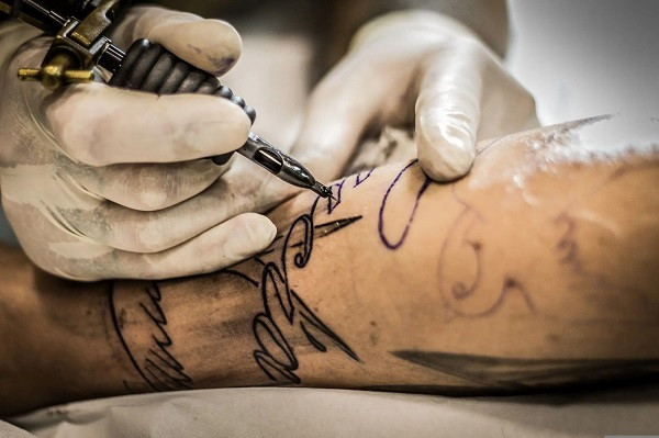 The Link Between Tattoos and Your Health: Safety and Precautions | Science  Times