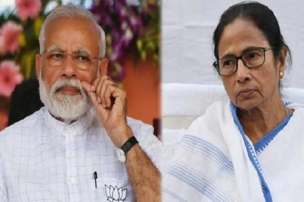 Mamata Banerjee & PM Modi (File Picture)