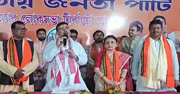 Amrita Roy joined the BJP on the hand of Suvendu Adhikari.