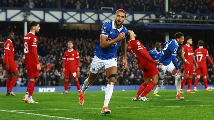 Liverpool fell behind in the title race after losing to Everton