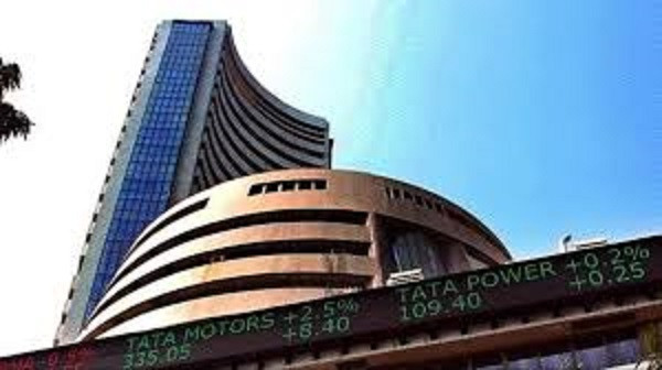 Sensex fell by 600 points after 4 days of continuous fall in the market
