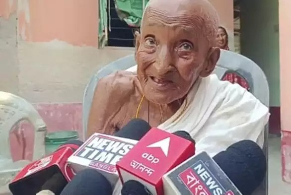 The oldest voter in South 24 Parganas!