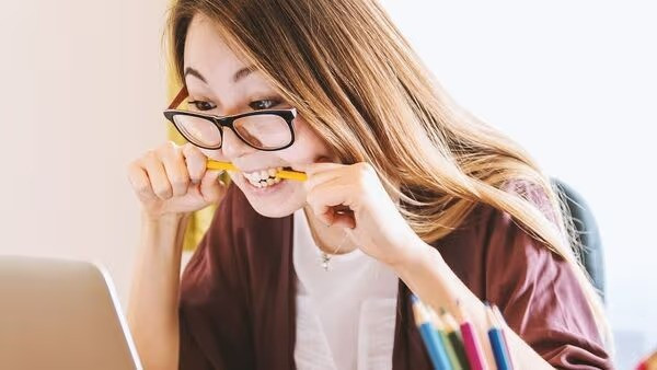 Spectacles Cleaning Tips