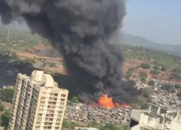 Explosion from cylinder, burnt to ashes Navi Mumbai slums