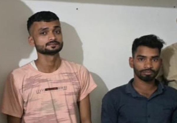 Two arrested by Mumbai police (Fi
