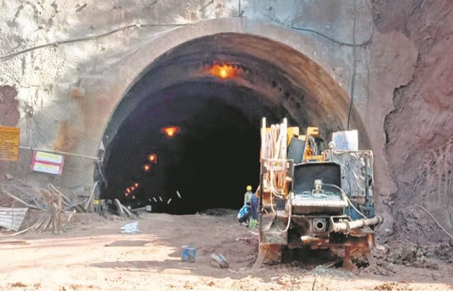 The construction of two tunnels on the Pathankot-Mandi road has been completed