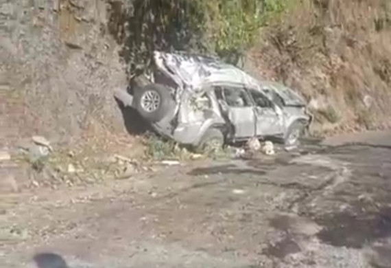 Passenger car falls into deep ditch in Mussoorie