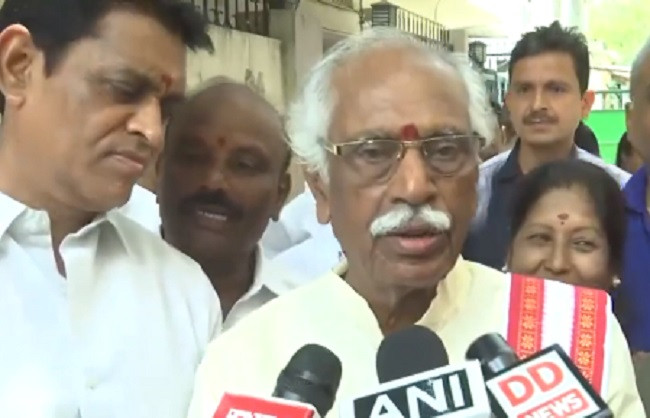 Right to vote is very important, voting brings change: Bandaru Dattatreya