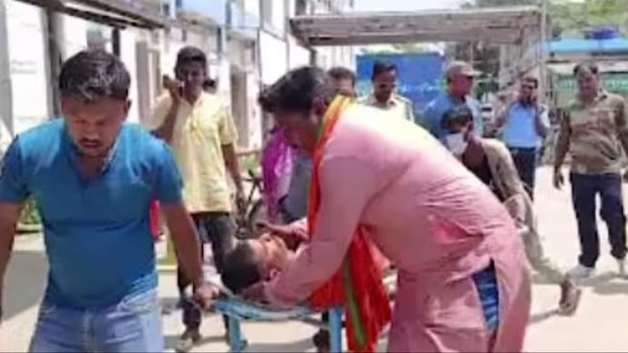 Attack on bjp worker in Moina