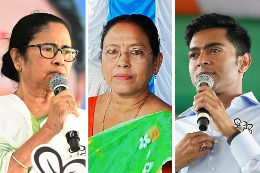 Mamata Banerjee, Usharani Mandal, Abhishek Banerjee