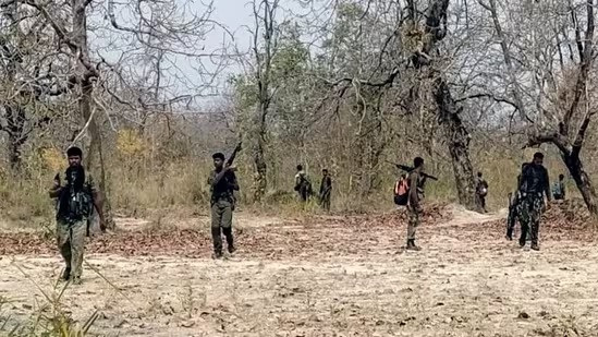 Nikesh 4 notorious Naxals, two Maoists arrested in Jharkhand encounter