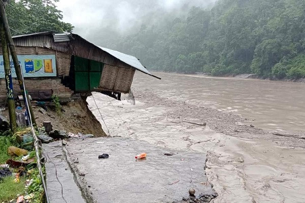 Darjeeling-Kalimpong road closed