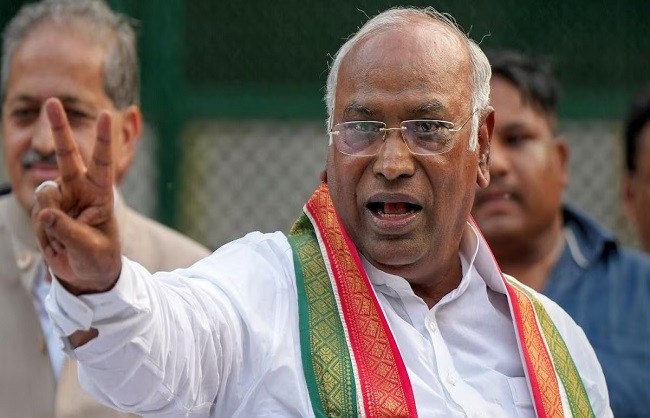 NDA government was formed by mistake, Modi ji did not get mandate: Kharge