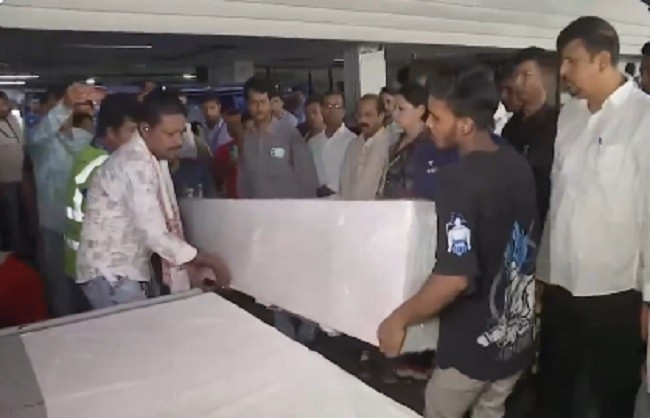 Dwarikesh's body arrived at the Kolkata airport, Sujith's condolences