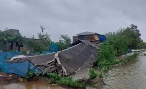 Collapse in hilly area of ​​Cox's Bazar due to heavy rain