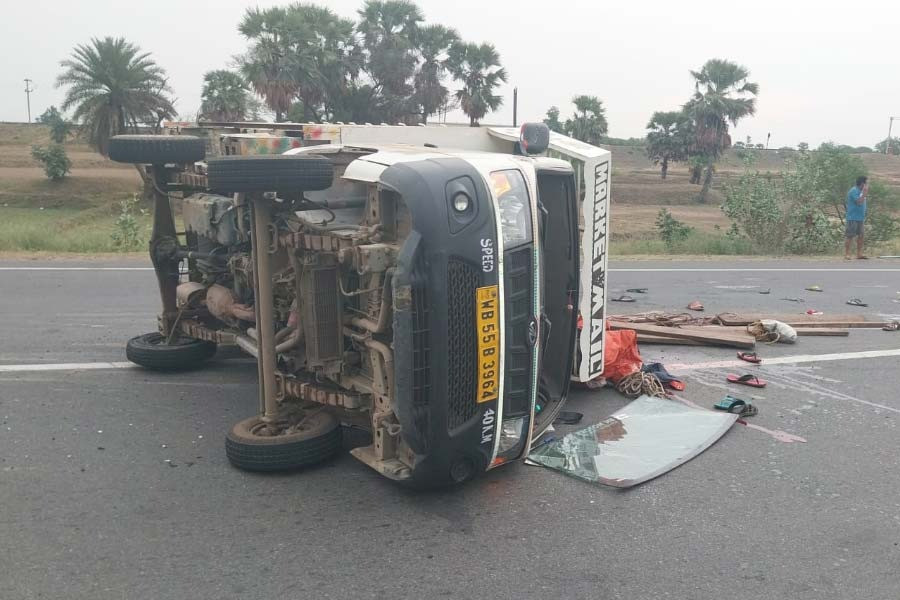 At least four people died when a pickup van overturned on the national highway