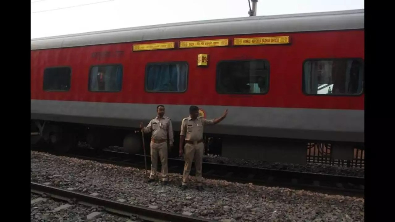 Kolkata-bound Jammu Tawai Express bombed