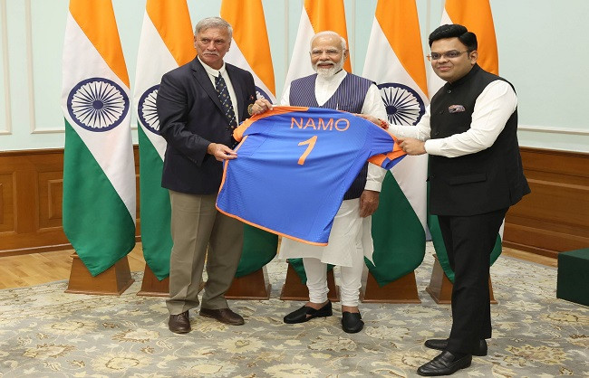 Jai Shahr presents 'Namo 1' jersey to Prime Minister