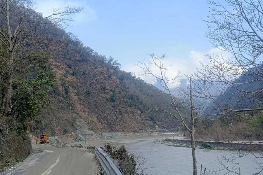 Many roads are closed, the Kalimpong administration is thinking of alternative routes