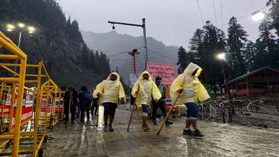 Amarnath Yatra temporarily suspended due to rain