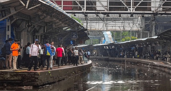 Mumbai stalled again due to heavy rains