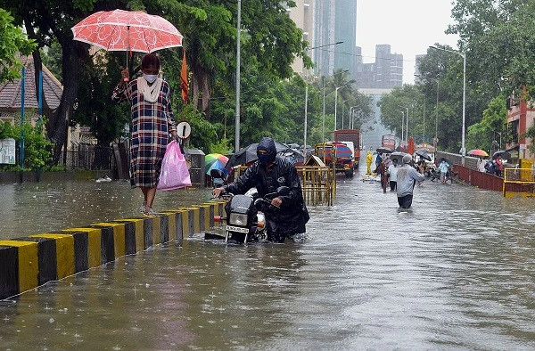 Mumbai is flooded again in overnight rain