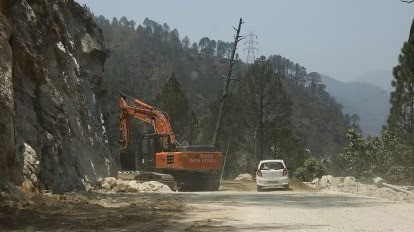 A terrible landslide on the way to Kedarnath