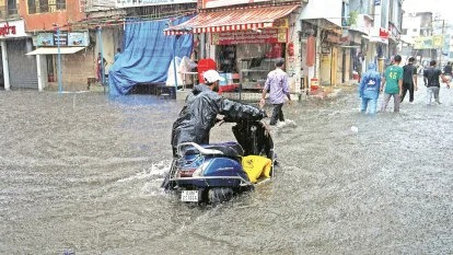 Rain to continue in gujarat