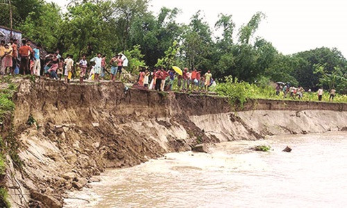 Ganga Erosion (symbolic picture)