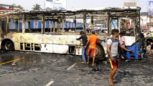 Bus vandalised (symbolic picture)