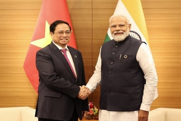 Modi and chinh (symbolic picture)