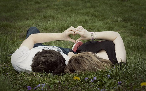 Couple beaten (symbolic picture)