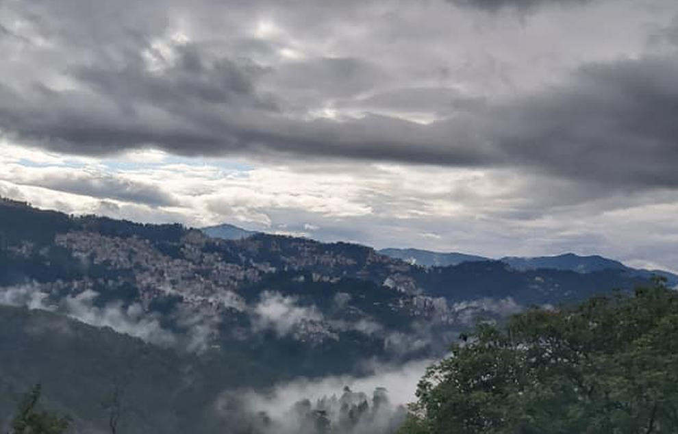 Cloudy rain in Shimla