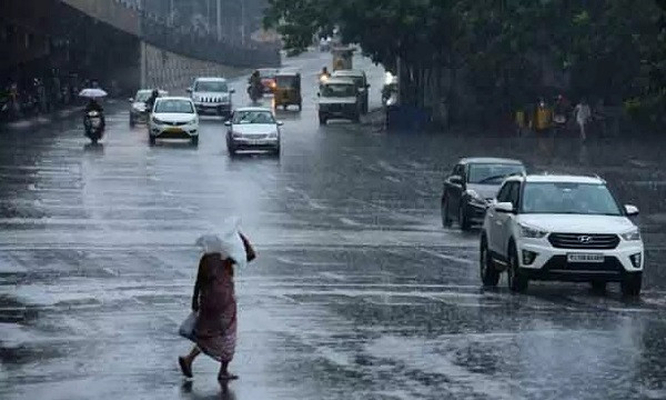 Due to continuous rains in Shantipur