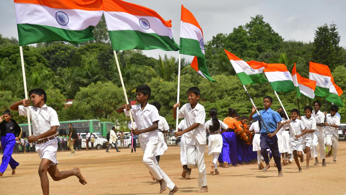 Independence Day celebration by the state government at six places officially