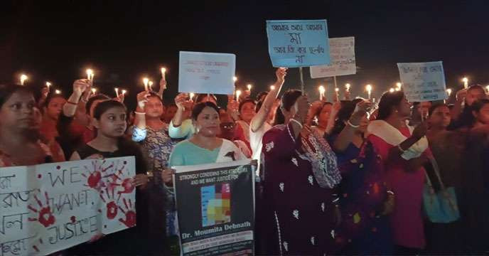 Women again took to the streets to protest against the G tax case