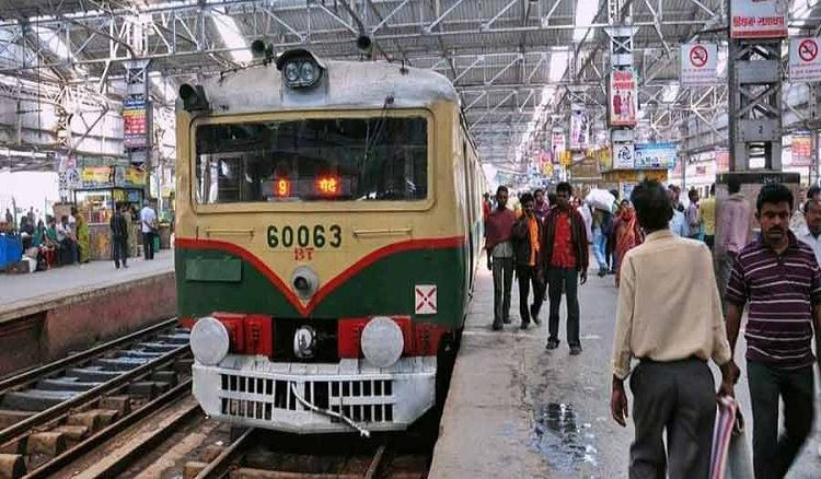 Train services disrupted on Sealdah South Branch