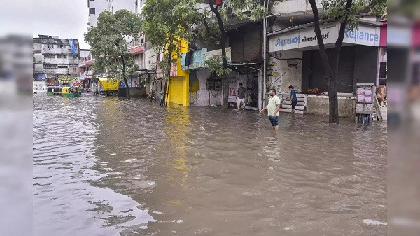 Rains will not stop soon in Gujarat